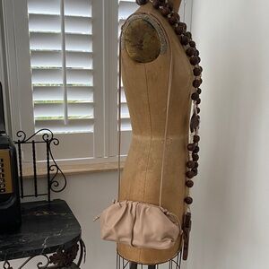 Sale! 🚨 Elegant Cream Women's Bag